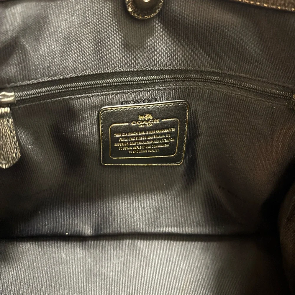 Coach G1481-33859 Crosby Carryall Metallic Gold Crackle Leather/Gunmetal Hrdware - Picture 9 of 16